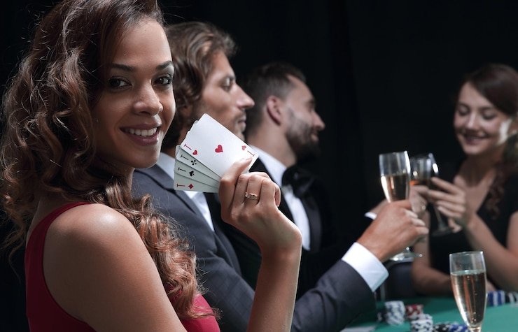 mxwin21 Dealers en español que reparten en vivo cada noche